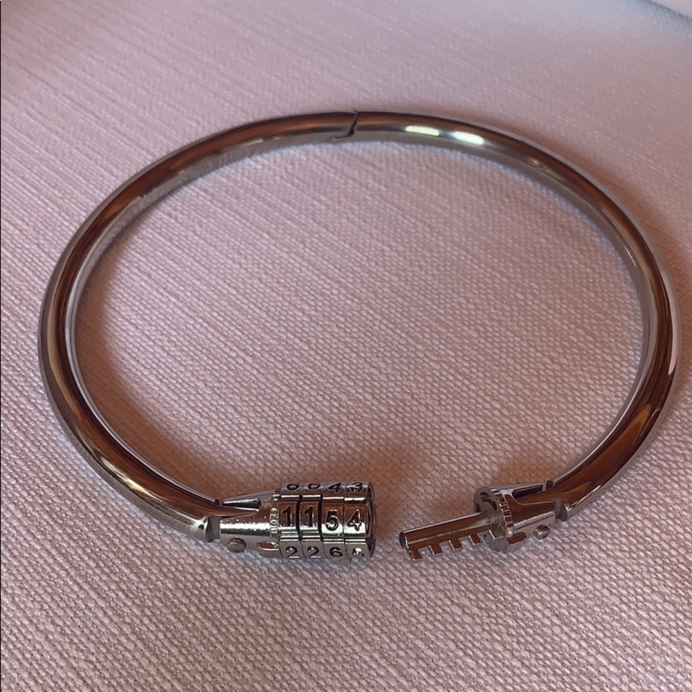 BDSM combination lock choker necklace bondage